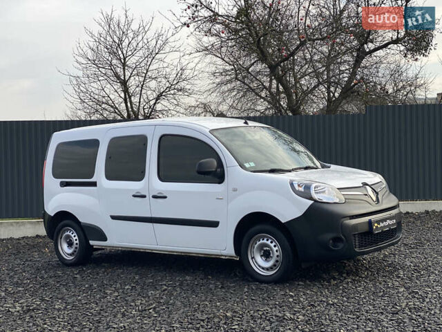 Белый Рено Кенгу, объемом двигателя 0 л и пробегом 8 тыс. км за 15500 $, фото 51 на Automoto.ua