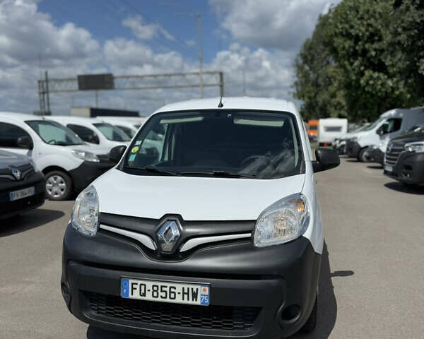 Белый Рено Кенгу, объемом двигателя 1.5 л и пробегом 149 тыс. км за 13900 $, фото 3 на Automoto.ua