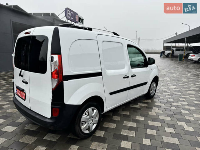 Белый Рено Кенгу, объемом двигателя 1.5 л и пробегом 164 тыс. км за 11399 $, фото 5 на Automoto.ua