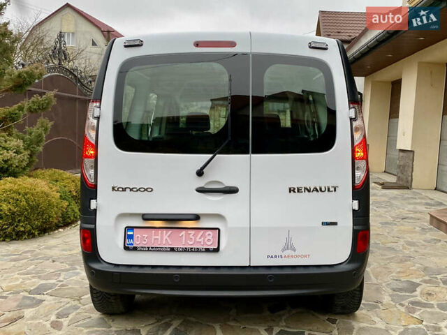 Белый Рено Кенгу, объемом двигателя 0 л и пробегом 17 тыс. км за 14399 $, фото 10 на Automoto.ua