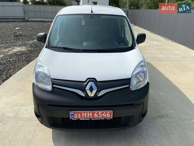 Белый Рено Кенгу, объемом двигателя 1.5 л и пробегом 138 тыс. км за 12597 $, фото 5 на Automoto.ua