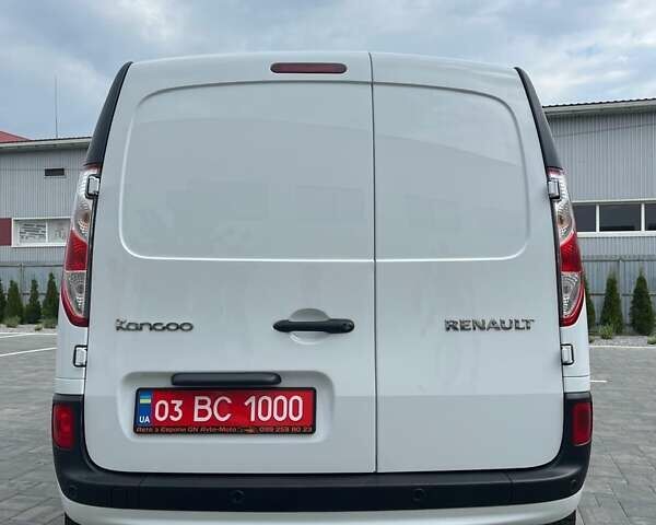 Белый Рено Кенгу, объемом двигателя 1.5 л и пробегом 255 тыс. км за 10550 $, фото 7 на Automoto.ua
