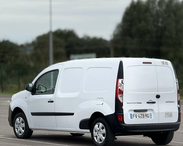Белый Рено Кенгу, объемом двигателя 1.5 л и пробегом 150 тыс. км за 12200 $, фото 5 на Automoto.ua