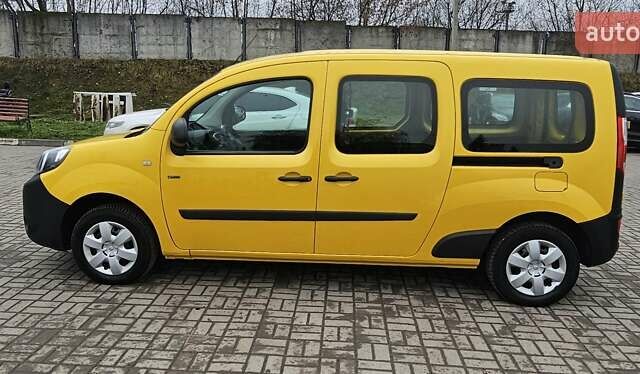 Білий Рено Кєнгу, об'ємом двигуна 0 л та пробігом 53 тис. км за 11100 $, фото 5 на Automoto.ua