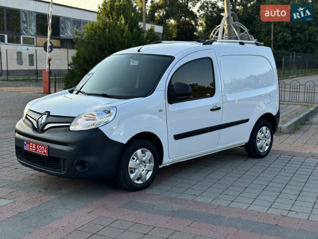 Белый Рено Кенгу, объемом двигателя 1.5 л и пробегом 162 тыс. км за 11799 $, фото 4 на Automoto.ua