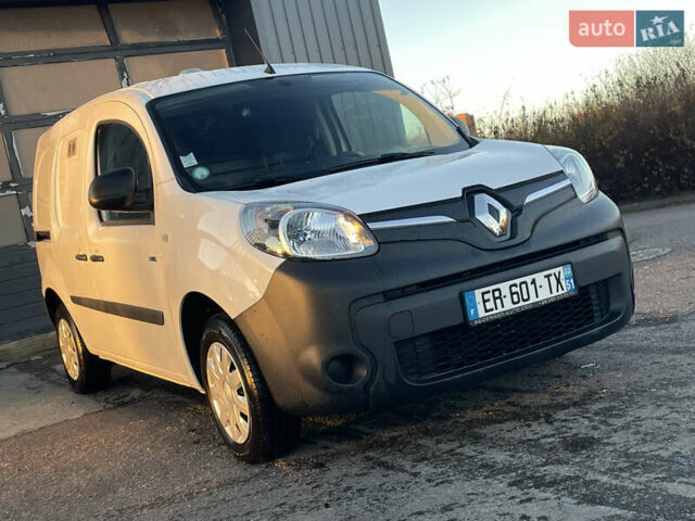 Белый Рено Кенгу, объемом двигателя 0 л и пробегом 99 тыс. км за 8250 $, фото 29 на Automoto.ua