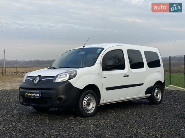 Белый Рено Кенгу, объемом двигателя 0 л и пробегом 8 тыс. км за 15500 $, фото 41 на Automoto.ua