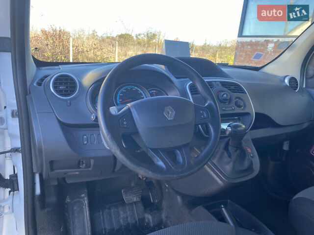 Белый Рено Кенгу, объемом двигателя 0 л и пробегом 82 тыс. км за 13200 $, фото 23 на Automoto.ua