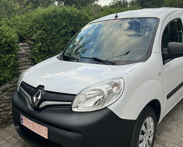 Білий Рено Кєнгу, об'ємом двигуна 1.5 л та пробігом 77 тис. км за 12200 $, фото 2 на Automoto.ua