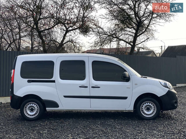 Белый Рено Кенгу, объемом двигателя 0 л и пробегом 8 тыс. км за 15500 $, фото 48 на Automoto.ua