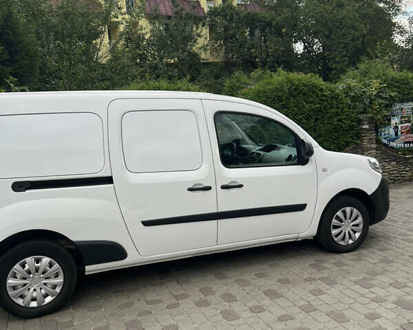 Білий Рено Кєнгу, об'ємом двигуна 1.5 л та пробігом 77 тис. км за 12200 $, фото 19 на Automoto.ua
