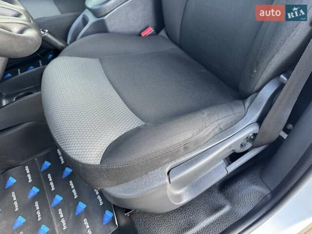 Білий Рено Кєнгу, об'ємом двигуна 1.5 л та пробігом 177 тис. км за 10250 $, фото 17 на Automoto.ua