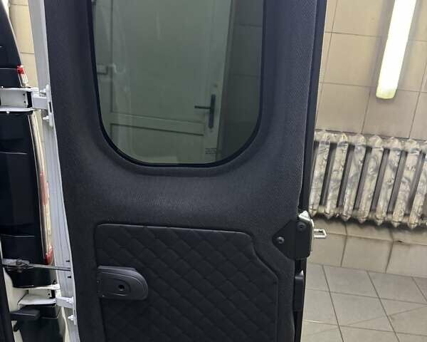 Білий Рено Кєнгу, об'ємом двигуна 1.5 л та пробігом 131 тис. км за 13999 $, фото 18 на Automoto.ua