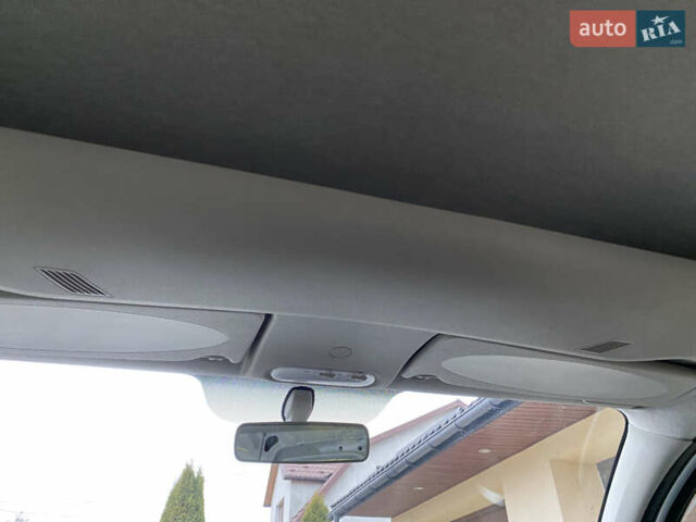 Белый Рено Кенгу, объемом двигателя 0 л и пробегом 17 тыс. км за 14399 $, фото 39 на Automoto.ua