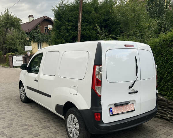 Білий Рено Кєнгу, об'ємом двигуна 1.5 л та пробігом 77 тис. км за 12200 $, фото 10 на Automoto.ua