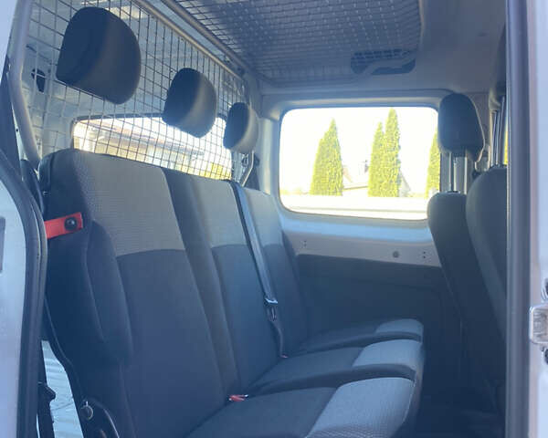 Белый Рено Кенгу, объемом двигателя 0 л и пробегом 82 тыс. км за 13200 $, фото 17 на Automoto.ua