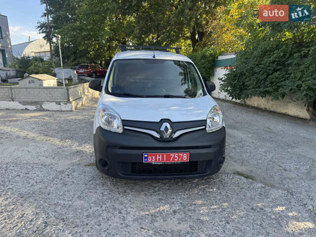 Белый Рено Кенгу, объемом двигателя 1.5 л и пробегом 182 тыс. км за 11799 $, фото 1 на Automoto.ua