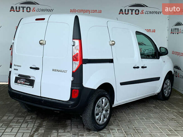 Белый Рено Кенгу, объемом двигателя 1.5 л и пробегом 129 тыс. км за 12250 $, фото 2 на Automoto.ua