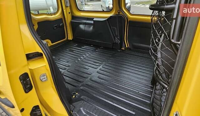 Білий Рено Кєнгу, об'ємом двигуна 0 л та пробігом 53 тис. км за 11100 $, фото 40 на Automoto.ua