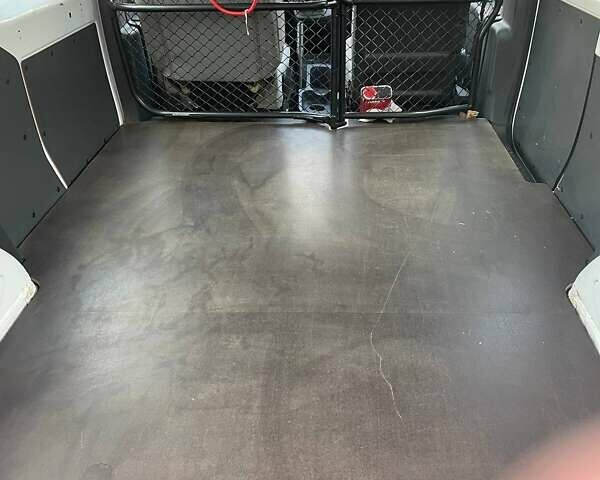 Белый Рено Кенгу, объемом двигателя 1.46 л и пробегом 114 тыс. км за 13613 $, фото 15 на Automoto.ua