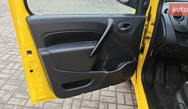 Білий Рено Кєнгу, об'ємом двигуна 0 л та пробігом 53 тис. км за 11100 $, фото 47 на Automoto.ua