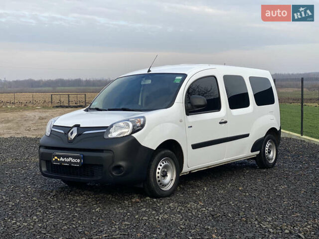 Белый Рено Кенгу, объемом двигателя 0 л и пробегом 8 тыс. км за 15500 $, фото 42 на Automoto.ua