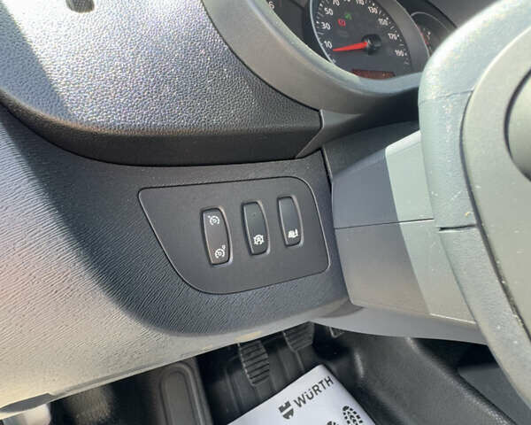 Белый Рено Кенгу, объемом двигателя 1.5 л и пробегом 179 тыс. км за 12700 $, фото 18 на Automoto.ua