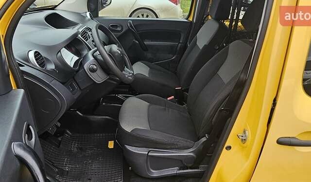 Білий Рено Кєнгу, об'ємом двигуна 0 л та пробігом 53 тис. км за 11100 $, фото 46 на Automoto.ua