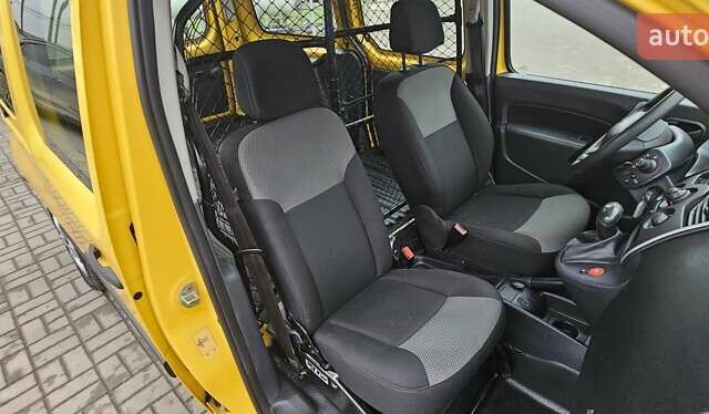 Білий Рено Кєнгу, об'ємом двигуна 0 л та пробігом 53 тис. км за 11100 $, фото 36 на Automoto.ua