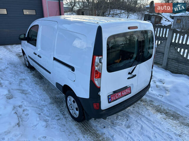 Белый Рено Кенгу, объемом двигателя 0 л и пробегом 15 тыс. км за 8300 $, фото 4 на Automoto.ua