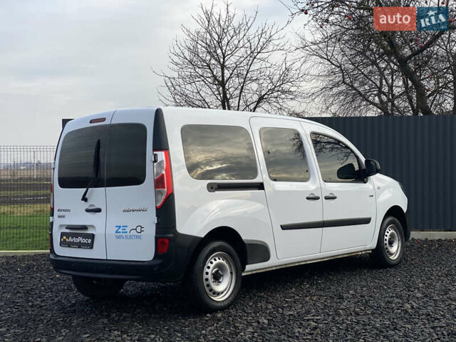 Белый Рено Кенгу, объемом двигателя 0 л и пробегом 8 тыс. км за 15500 $, фото 62 на Automoto.ua