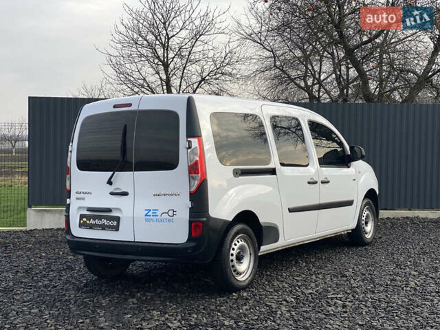 Белый Рено Кенгу, объемом двигателя 0 л и пробегом 8 тыс. км за 15500 $, фото 64 на Automoto.ua