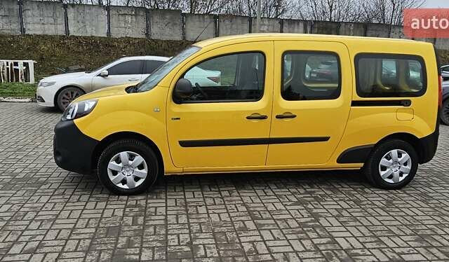 Білий Рено Кєнгу, об'ємом двигуна 0 л та пробігом 53 тис. км за 11100 $, фото 4 на Automoto.ua