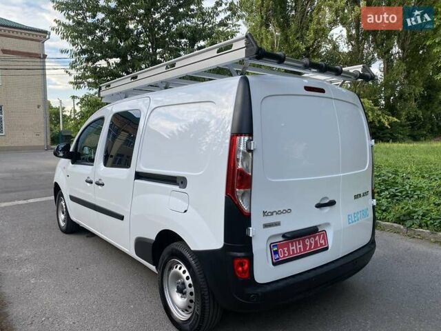Белый Рено Кенгу, объемом двигателя 0 л и пробегом 18 тыс. км за 13800 $, фото 10 на Automoto.ua