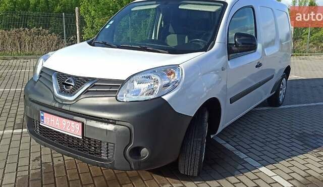 Белый Рено Кенгу, объемом двигателя 1.5 л и пробегом 200 тыс. км за 12000 $, фото 2 на Automoto.ua