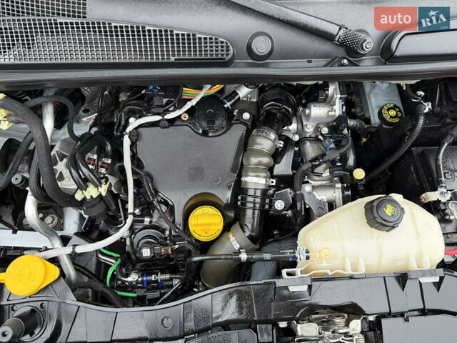 Белый Рено Кенгу, объемом двигателя 1.5 л и пробегом 118 тыс. км за 12599 $, фото 84 на Automoto.ua