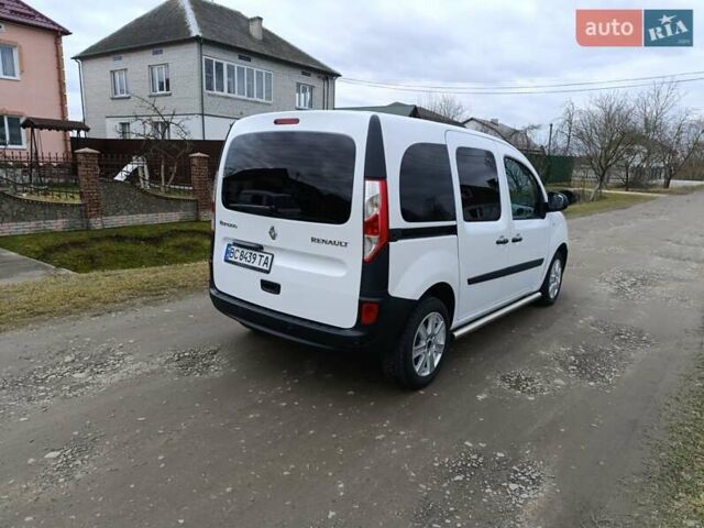 Белый Рено Кенгу, объемом двигателя 1.46 л и пробегом 196 тыс. км за 13500 $, фото 2 на Automoto.ua