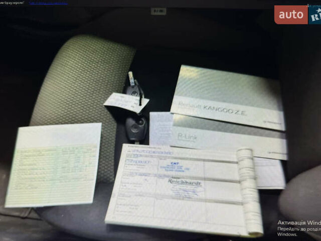 Белый Рено Кенгу, объемом двигателя 0 л и пробегом 17 тыс. км за 14200 $, фото 34 на Automoto.ua