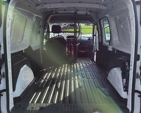 Белый Рено Кенгу, объемом двигателя 1.5 л и пробегом 169 тыс. км за 12800 $, фото 32 на Automoto.ua