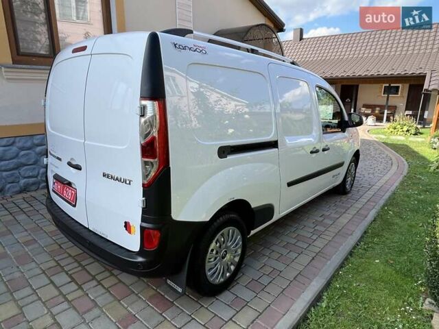 Белый Рено Кенгу, объемом двигателя 1.5 л и пробегом 179 тыс. км за 12500 $, фото 4 на Automoto.ua