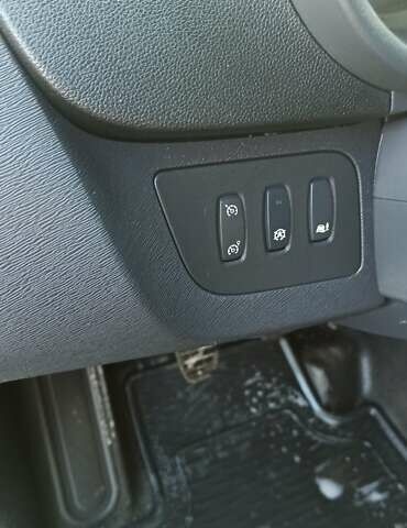 Белый Рено Кенгу, объемом двигателя 1.5 л и пробегом 200 тыс. км за 12000 $, фото 13 на Automoto.ua