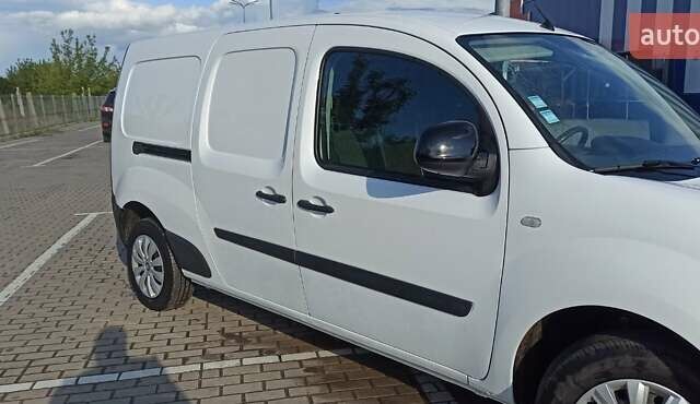 Белый Рено Кенгу, объемом двигателя 1.5 л и пробегом 200 тыс. км за 12000 $, фото 5 на Automoto.ua