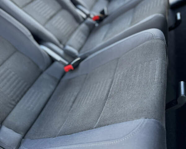 Білий Рено Кєнгу, об'ємом двигуна 1.5 л та пробігом 102 тис. км за 12500 $, фото 65 на Automoto.ua