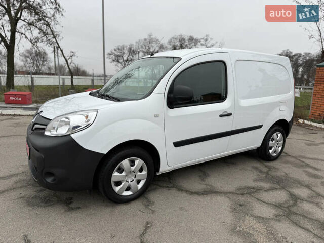 Белый Рено Кенгу, объемом двигателя 1.5 л и пробегом 118 тыс. км за 12599 $, фото 29 на Automoto.ua