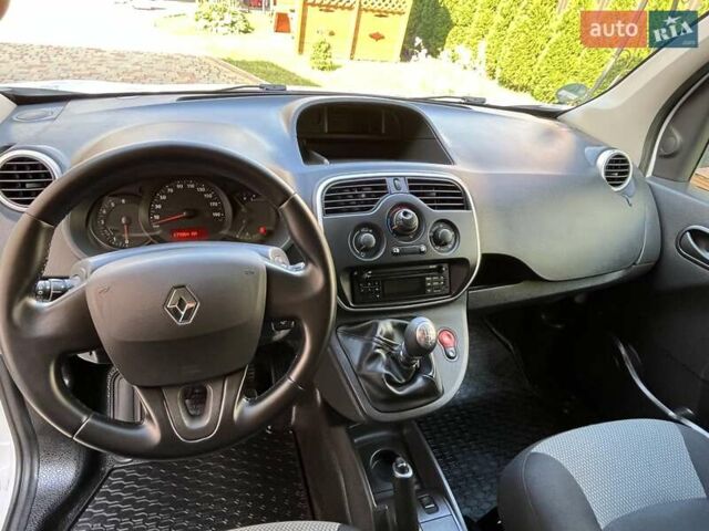 Белый Рено Кенгу, объемом двигателя 1.5 л и пробегом 179 тыс. км за 12500 $, фото 12 на Automoto.ua