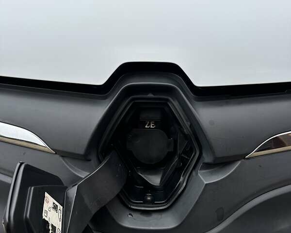 Белый Рено Кенгу, объемом двигателя 0 л и пробегом 54 тыс. км за 12500 $, фото 50 на Automoto.ua