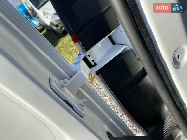 Білий Рено Кєнгу, об'ємом двигуна 1.5 л та пробігом 142 тис. км за 14999 $, фото 31 на Automoto.ua