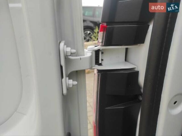 Белый Рено Кенгу, объемом двигателя 0 л и пробегом 53 тыс. км за 10900 $, фото 15 на Automoto.ua