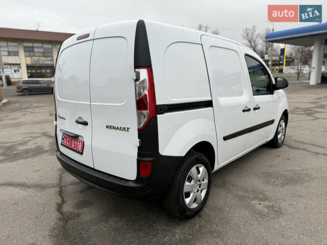 Белый Рено Кенгу, объемом двигателя 1.5 л и пробегом 118 тыс. км за 12599 $, фото 16 на Automoto.ua