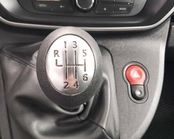 Рено Кенгу 2021 в Ивано-Франковске на Automoto.ua Белый Рено Кенгу, объемом двигателя 1.5 л и пробегом 170 тыс. км за 11700 $, фото 8 на Automoto.ua